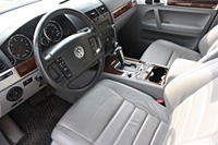 VW Touareg: еще не внедорожник, но уже не кроссовер