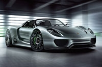 Porsche показала в Женеве гибридный суперкар