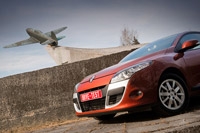 Ваниль. Чем приправлена смесь спорта с туризмом в Renault Megane Coupe 