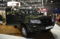 Россияне показали UAZ Patriot Sport - внедорожник для молодежи