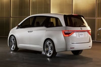 Honda Odyssey 2011: дороже прошлогодней модели на 2,5 %