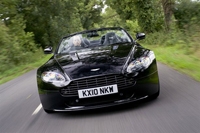 Первые снимки облегченной версии Aston Martin Vantage N420