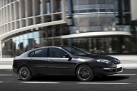 Renault Laguna 2011:цены и детали