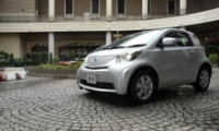 Электрокар на базе iQ Toyota начнет продавать в следующем году