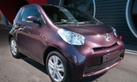 Болгарские интерьерщики придали роскоши Toyota iQ
