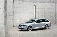 Принимаем заказы на новую SKODA Octavia Combi в автосалоне «Автоцентр Донецк»!