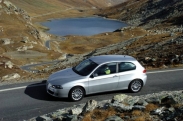 Alfa Romeo 147 3-x дверная