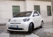 Toyota iQ