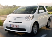 Toyota iQ