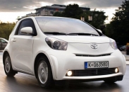 Toyota iQ