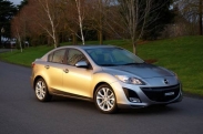 Mazda 3 Sedan 