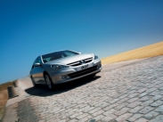 Peugeot 607