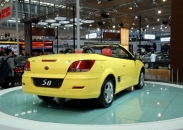 BYD S8