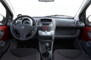 Peugeot 107 5-ти дверный