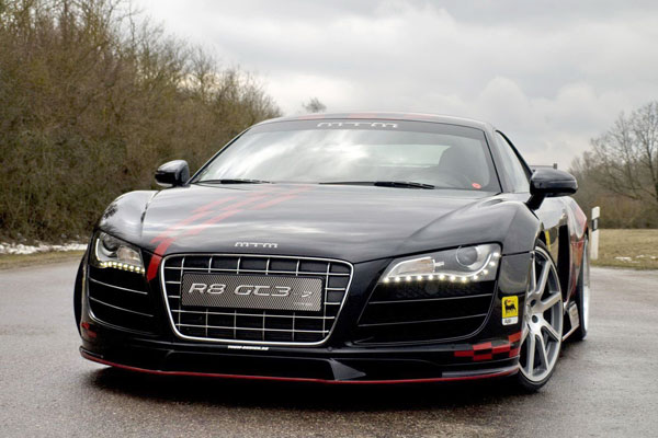 Audi-R8-GT3-2
