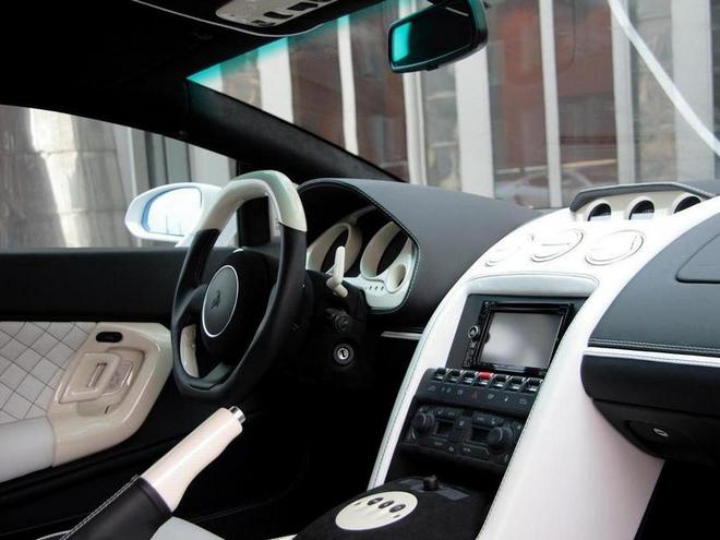 Lamborghini Gallardo_rul_ua