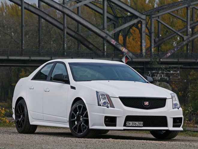 Cadillac CTS-V_rul_ua