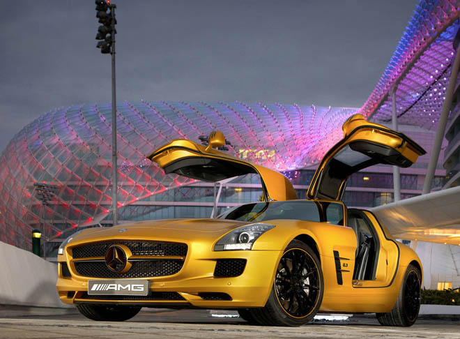 Mercedes-Benz SLS AMG.
