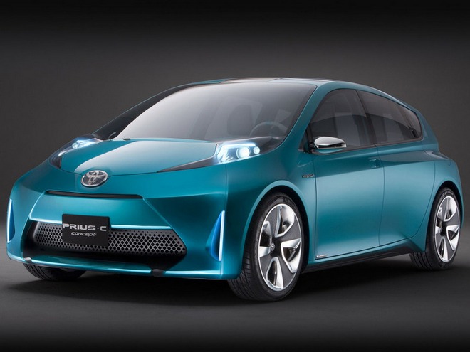 Toyota Prius_rul_ua