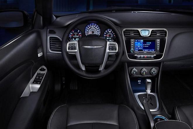 Chrysler 200_rul_ua