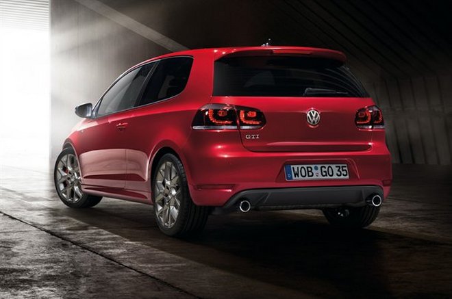 VW Golf GTI Edition 35_rul_ua